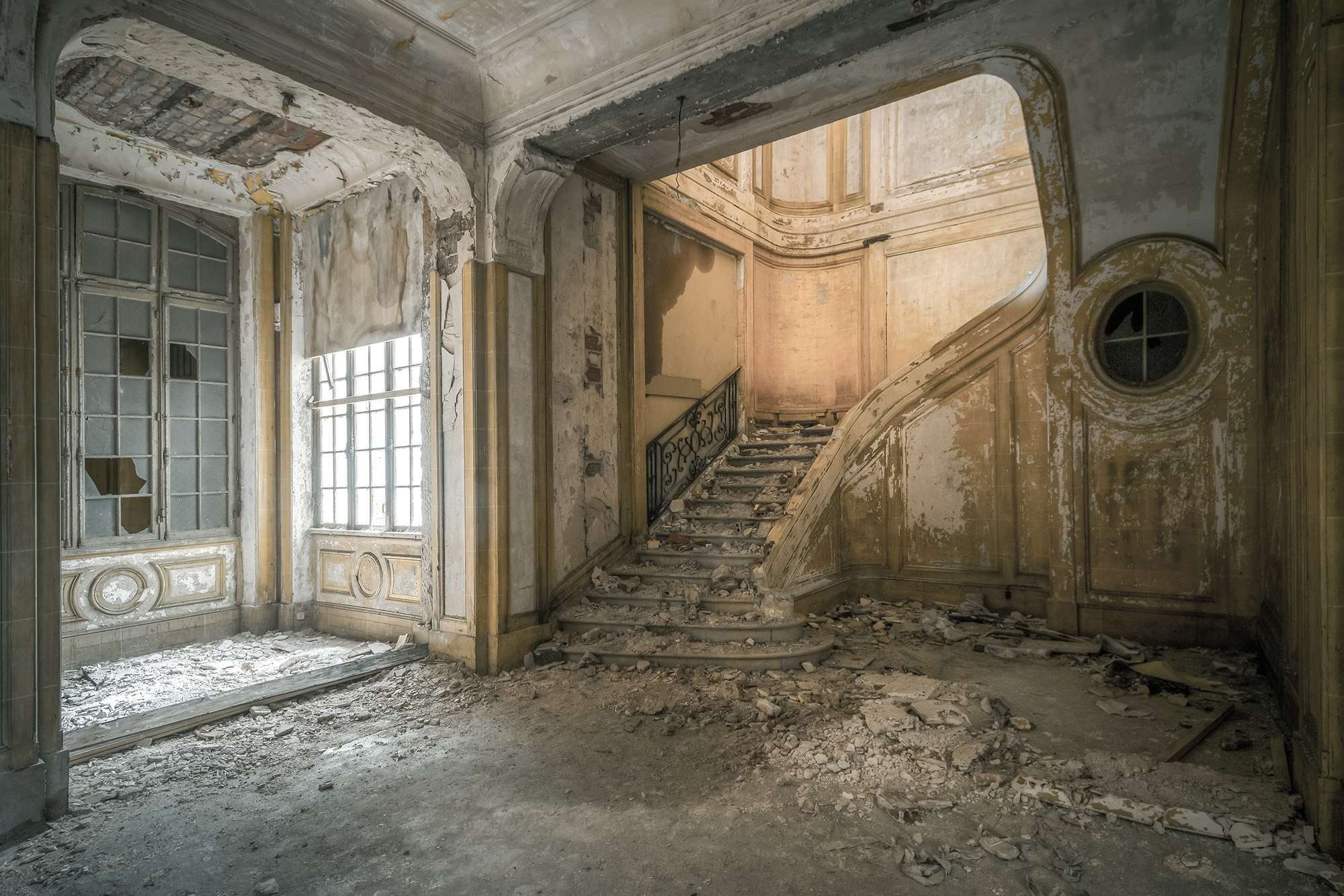 Raw Chateau